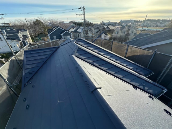 屋根カバー_外壁塗装_船橋市_屋根板金設置