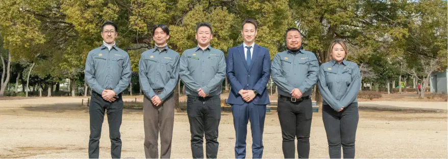 スタッフ集合写真